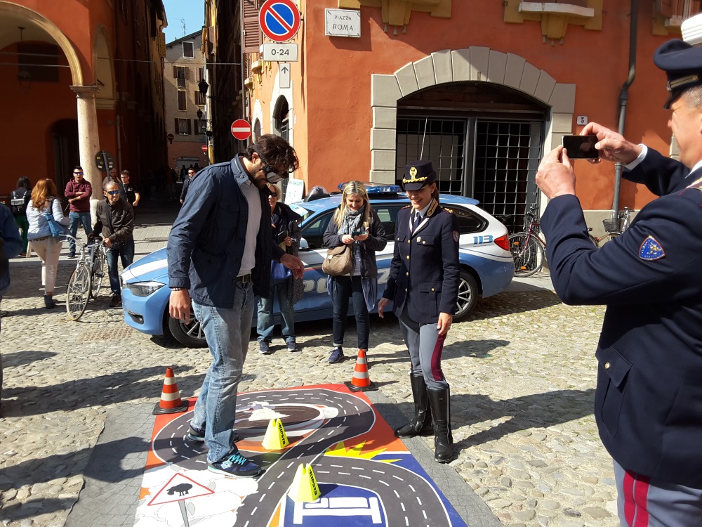 La tappa di Modena, Luca Toni mentre svolge il percorso didattico