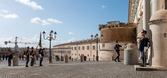 Anniversario della Fondazione: la Polizia monta la Guardia al Quirinale