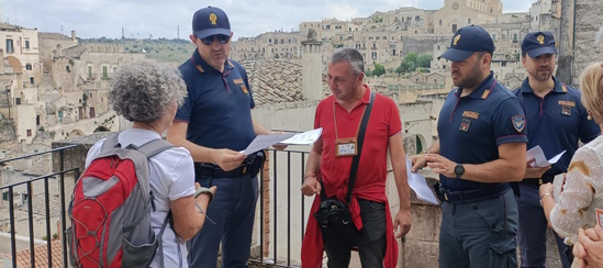 Distribuzione volantino a Matera