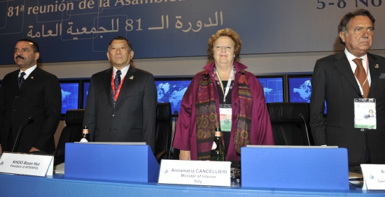 Ronald Kenneth Noble, Antonio Manganelli, Annamaria Cancellieri e Boon Hui Khoo alla cerimonia ufficiale dell'81^Assemblea Interpol