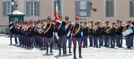 Anniversario della Fondazione: la Polizia monta la Guardia al Quirinale