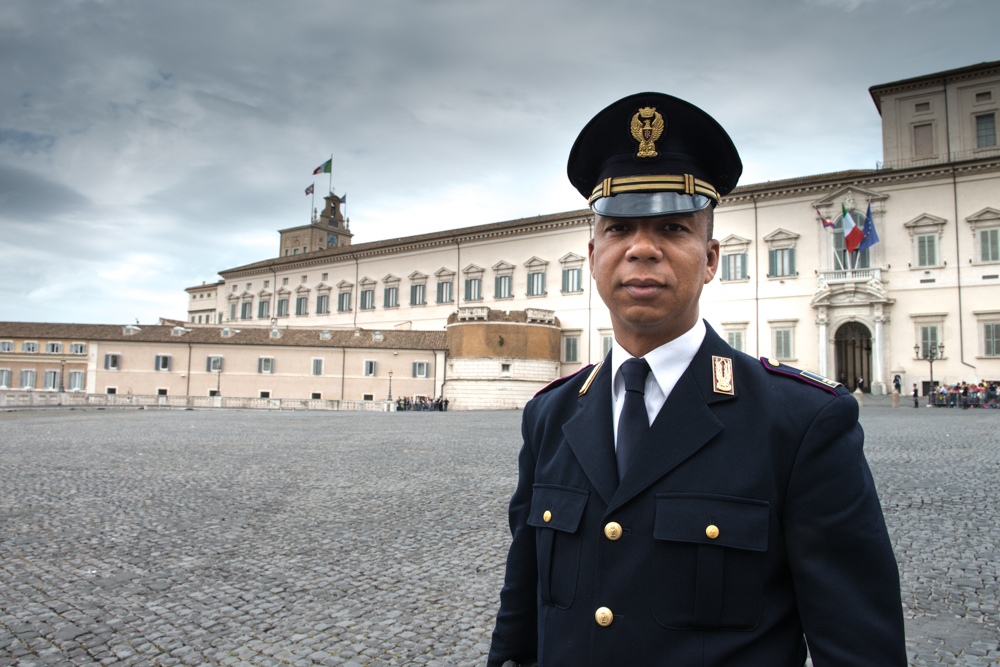 Il cambio della guardia al Quirinale per il 161° anniversario della Polizia