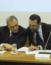 Piero Grasso e Francesco Gratteri insieme durante la conferenza stampa